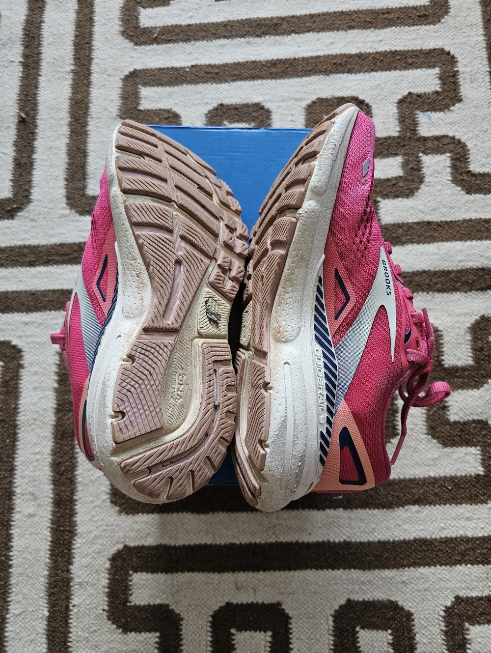 🩷Brooks Women’s Running Sneakers Shoes  Adrenaline GTS 23 - Picture 5 of 6